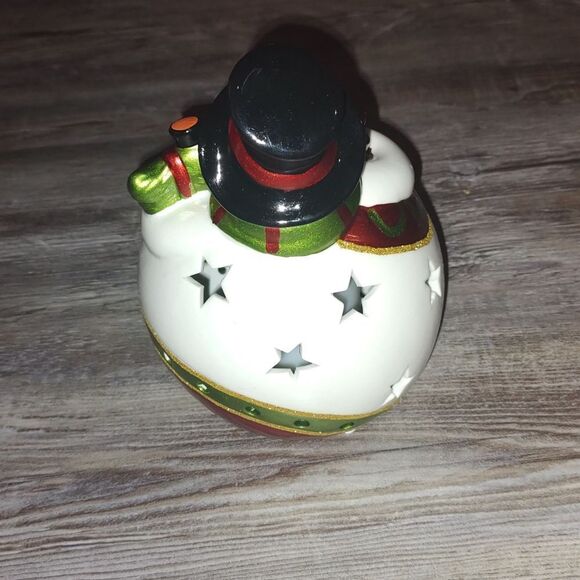 QVC Home Reflections Ceramic SNOWMAN Luminary with Flameless Candle in Gift Box  - Picture 5 of 14